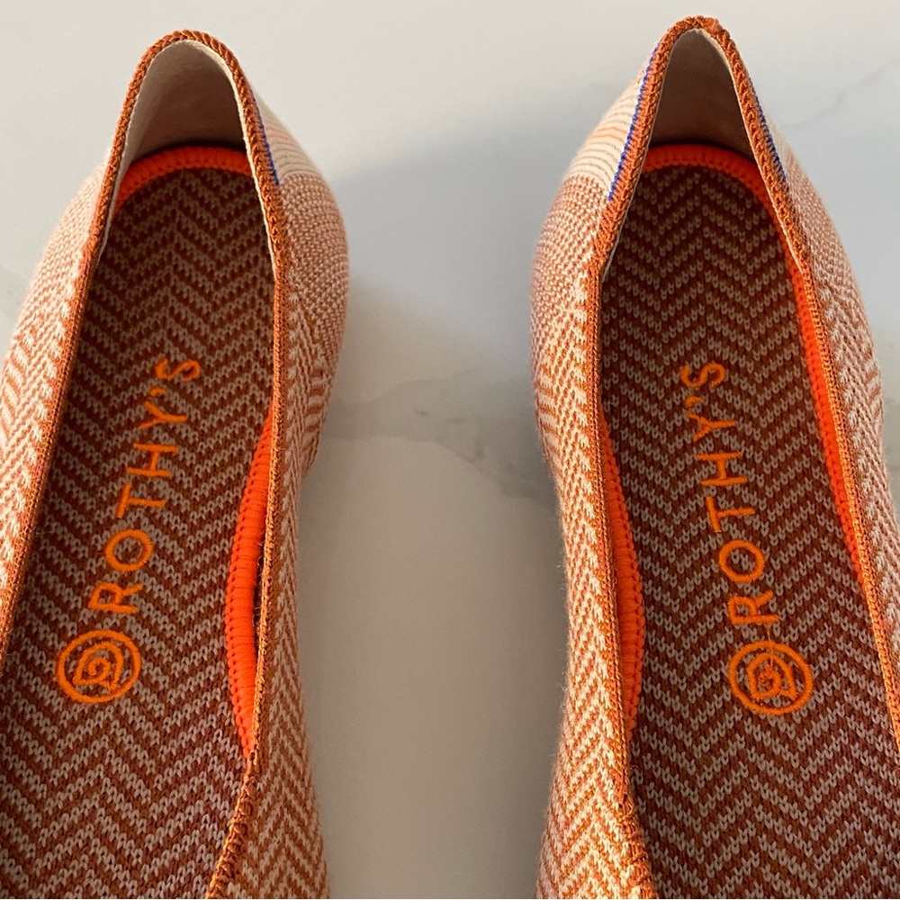 Women's Orange Chevron Ballet Flats - Picture 6 of 9
